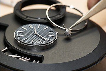 黑龙江劳力士手表清洗机芯价格